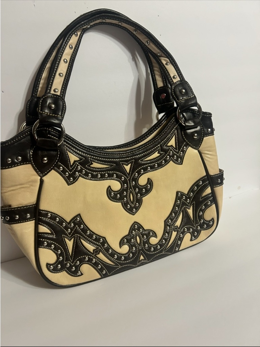 Montana West Leather Western Conceal & Carry Cream & Black Shoulder Bag - Picture 2 of 4
